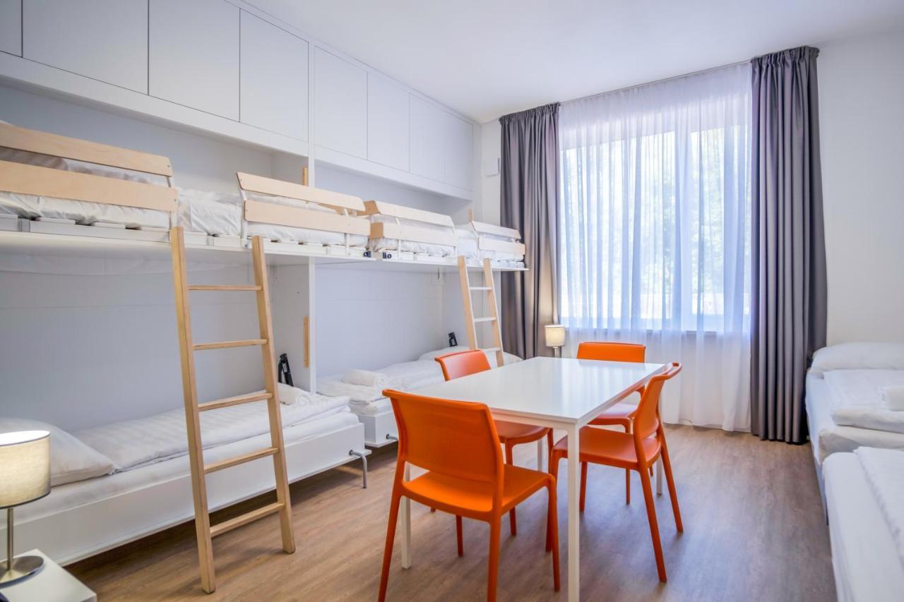 Ciszterci Rendezvenykoezpont Bed & Breakfast Balatonalmadi Exterior photo