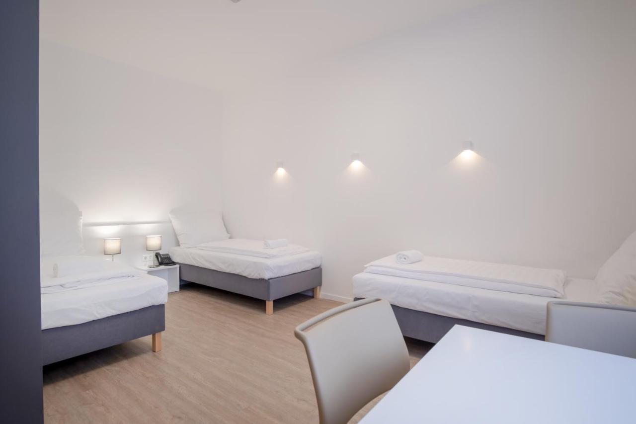 Ciszterci Rendezvenykoezpont Bed & Breakfast Balatonalmadi Exterior photo